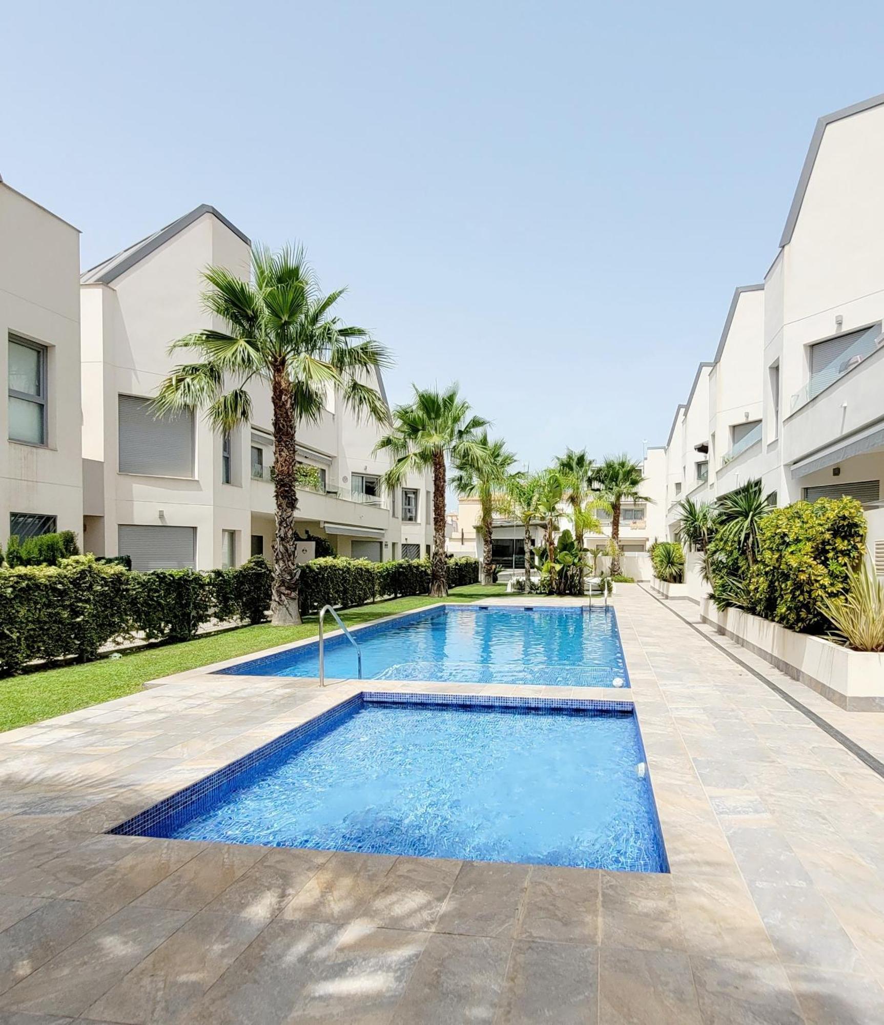 Pmt01 - Modern, Luxury With Heated Pool Apartment ตอร์เรเวียคา ภายนอก รูปภาพ